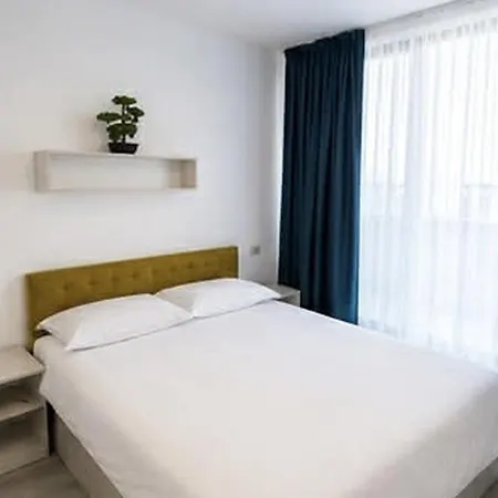 Adonis Apartman Năvodari
